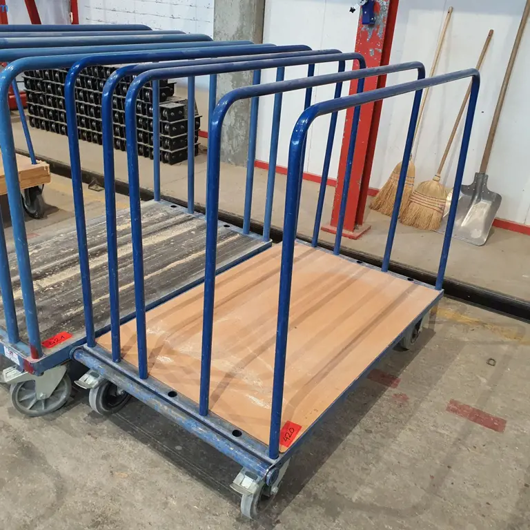 Plattentransportwagen