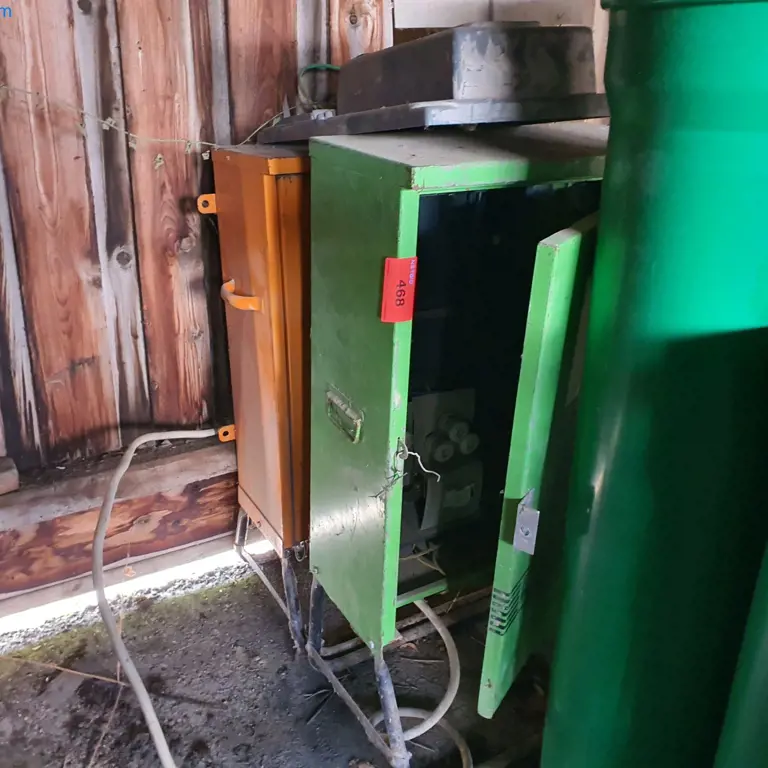 2 Caja de distribución eléctrica