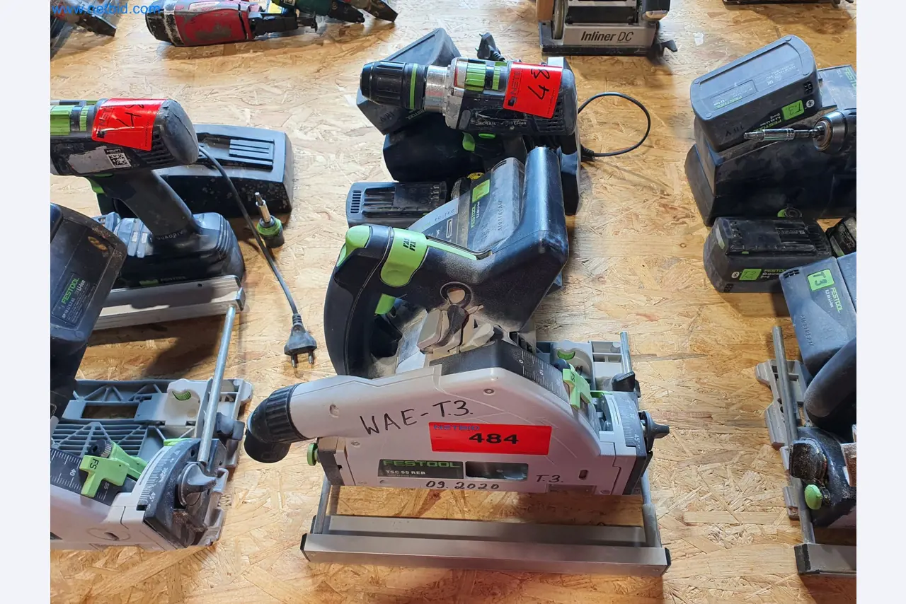 Holzbearbeitende- und metallbearbeitende Maschinen und Warenlager eines Fertighausherstellers -1