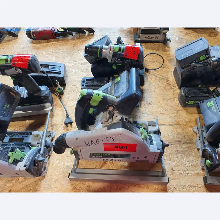 Holzbearbeitende- und metallbearbeitende Maschinen und Warenlager eines Fertighausherstellers -1