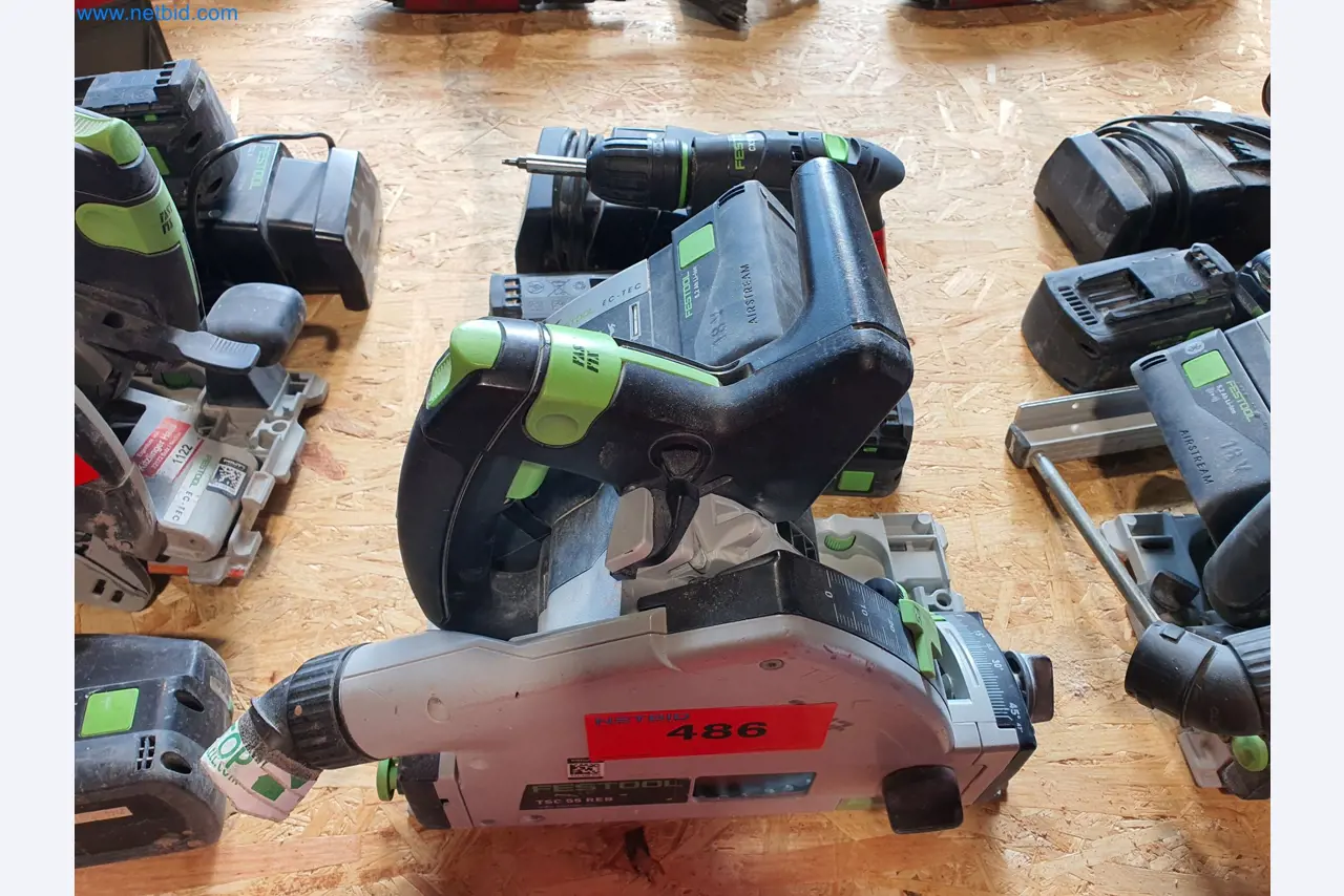 Holzbearbeitende- und metallbearbeitende Maschinen und Warenlager eines Fertighausherstellers -1