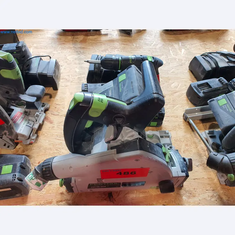 Holzbearbeitende- und metallbearbeitende Maschinen und Warenlager eines Fertighausherstellers -1