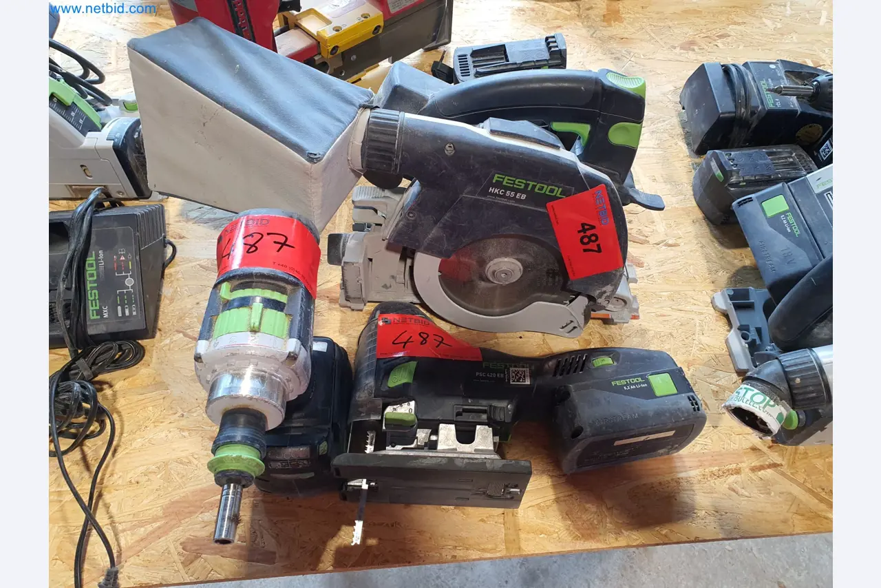 Holzbearbeitende- und metallbearbeitende Maschinen und Warenlager eines Fertighausherstellers -1