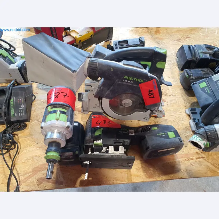 Holzbearbeitende- und metallbearbeitende Maschinen und Warenlager eines Fertighausherstellers -1