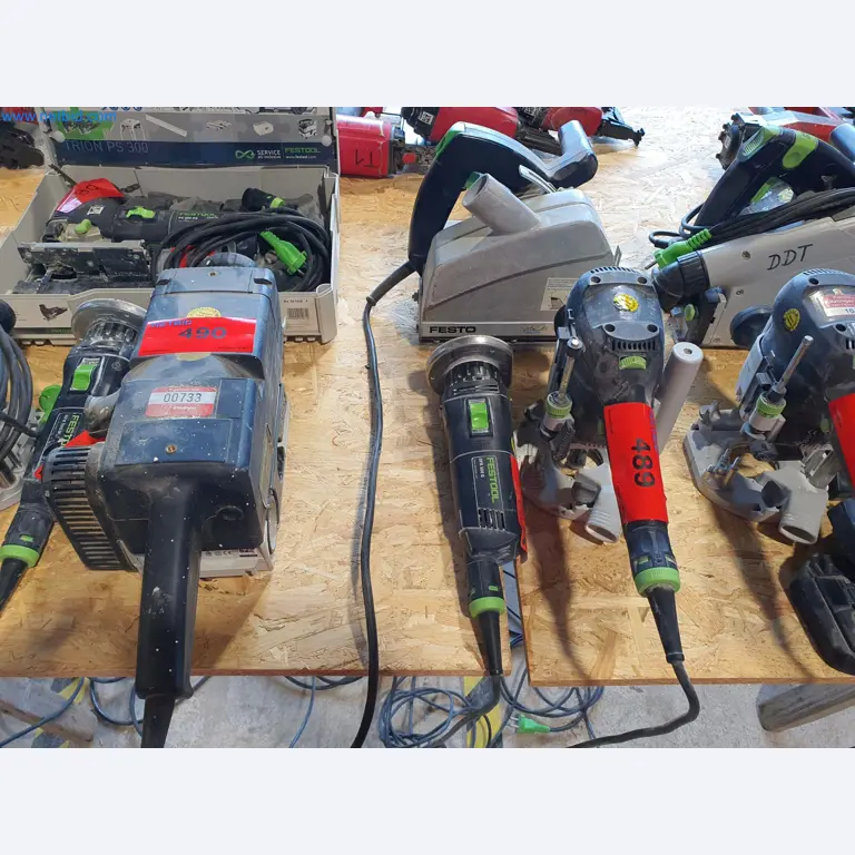 Holzbearbeitende- und metallbearbeitende Maschinen und Warenlager eines Fertighausherstellers -1