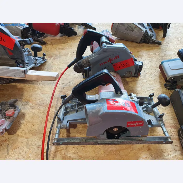 Holzbearbeitende- und metallbearbeitende Maschinen und Warenlager eines Fertighausherstellers -2