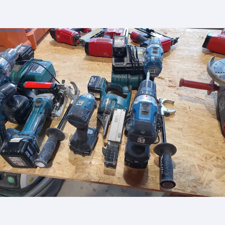 1 Posten Akku-Handmaschinen Makita gebraucht kaufen (Auktion #18479-497)