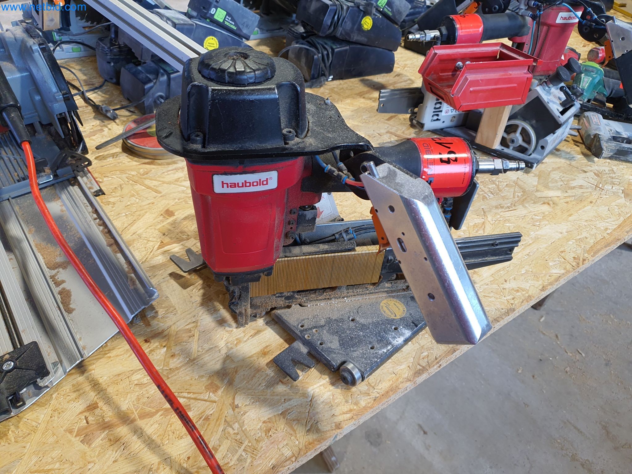 Woodworking and metalworking machines and warehouse of a prefabricated house manufacturer-1