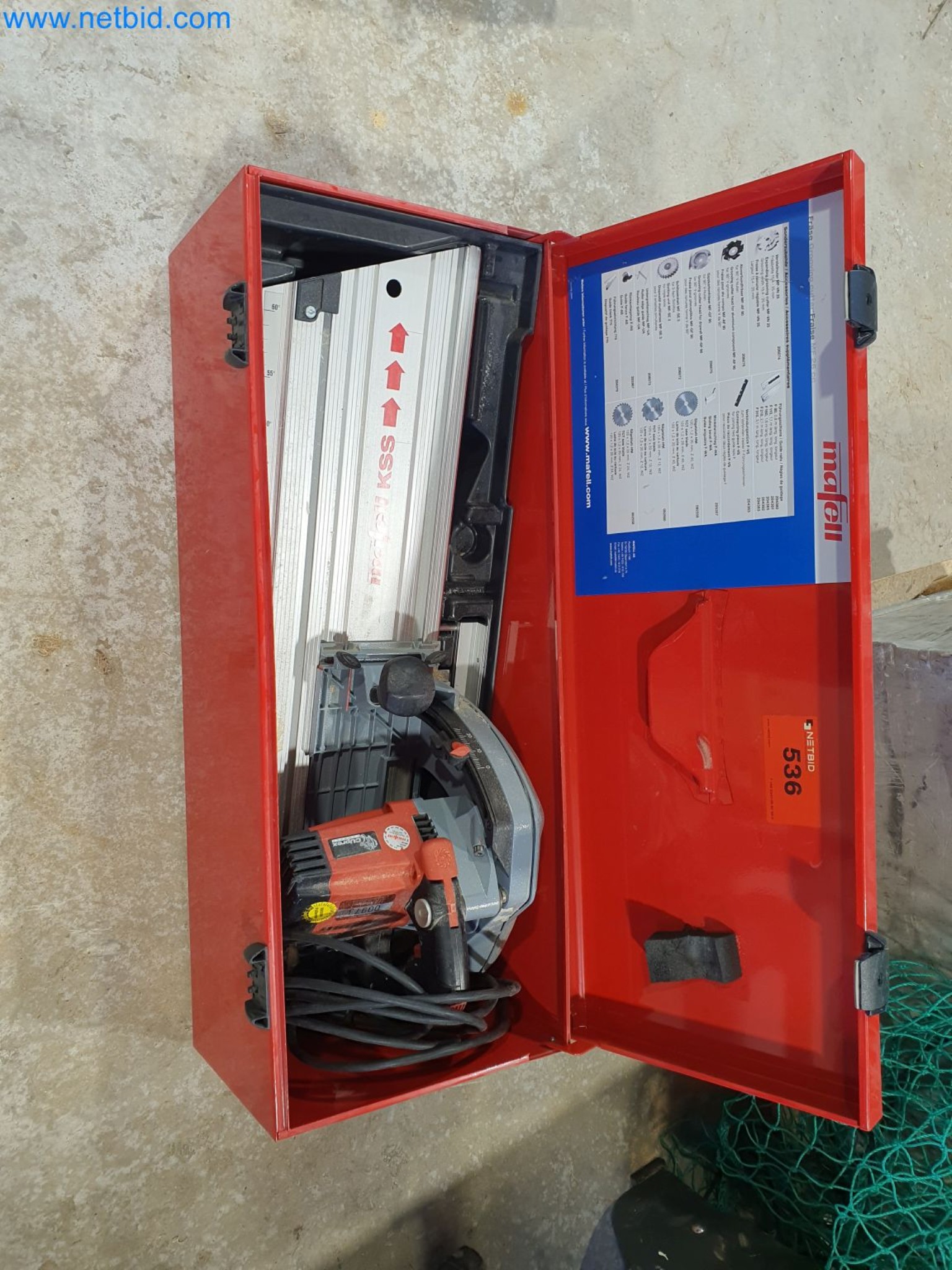 Maszyny do obróbki drewna i metalu oraz magazyn producenta domów prefabrykowanych-1