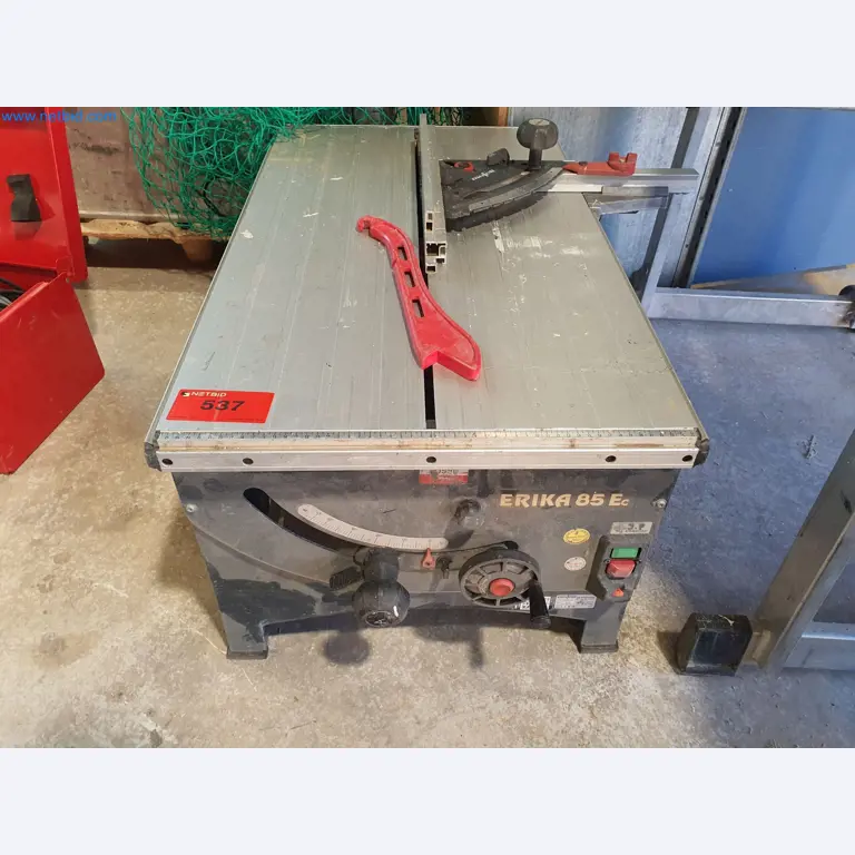 Holzbearbeitende- und metallbearbeitende Maschinen und Warenlager eines Fertighausherstellers -2