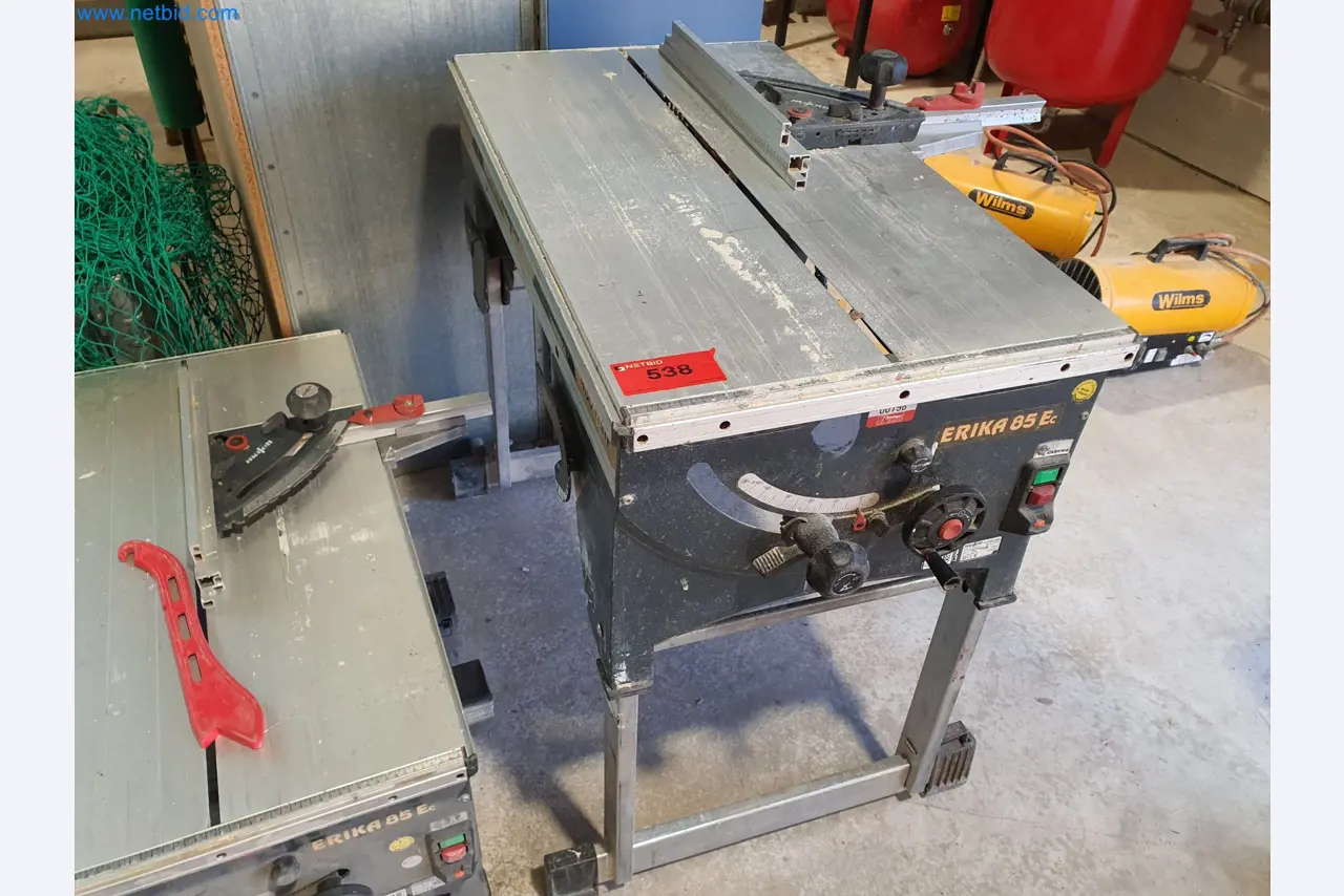 Holzbearbeitende- und metallbearbeitende Maschinen und Warenlager eines Fertighausherstellers -1