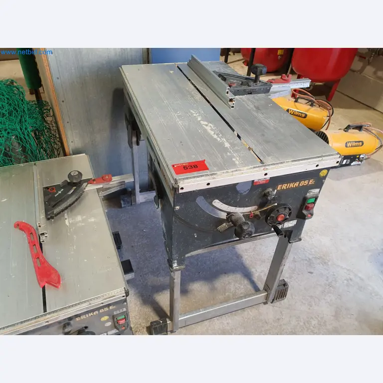 Holzbearbeitende- und metallbearbeitende Maschinen und Warenlager eines Fertighausherstellers -1