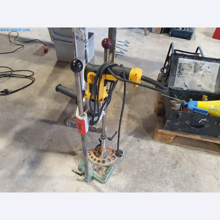 Maszyny do obróbki drewna i metalu oraz magazyn producenta domów prefabrykowanych-1