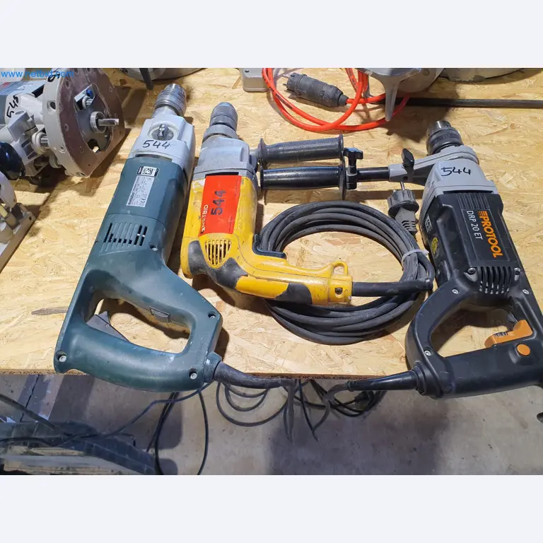 Holzbearbeitende- und metallbearbeitende Maschinen und Warenlager eines Fertighausherstellers -1