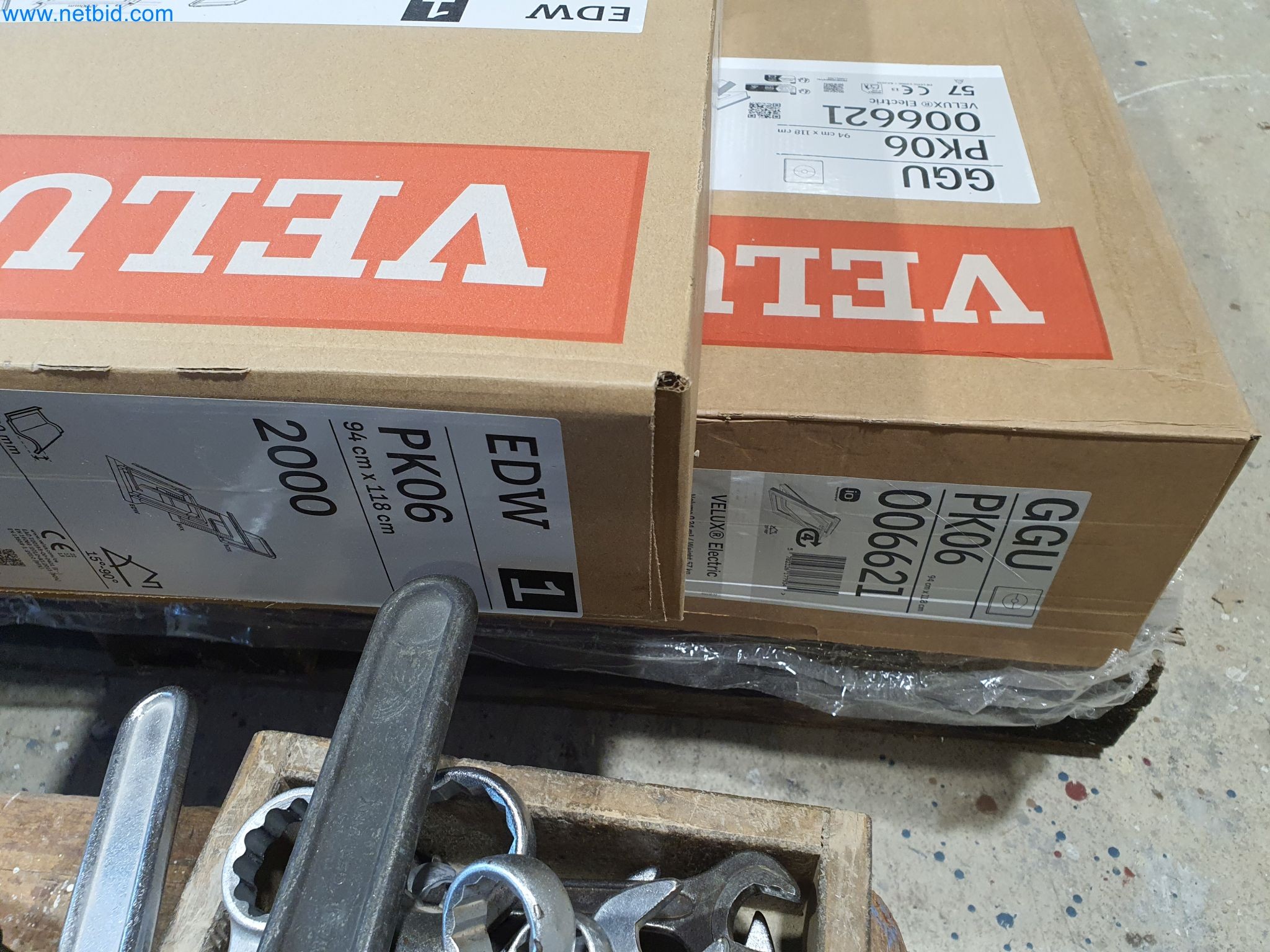 Woodworking and metalworking machines and warehouse of a prefabricated house manufacturer-3