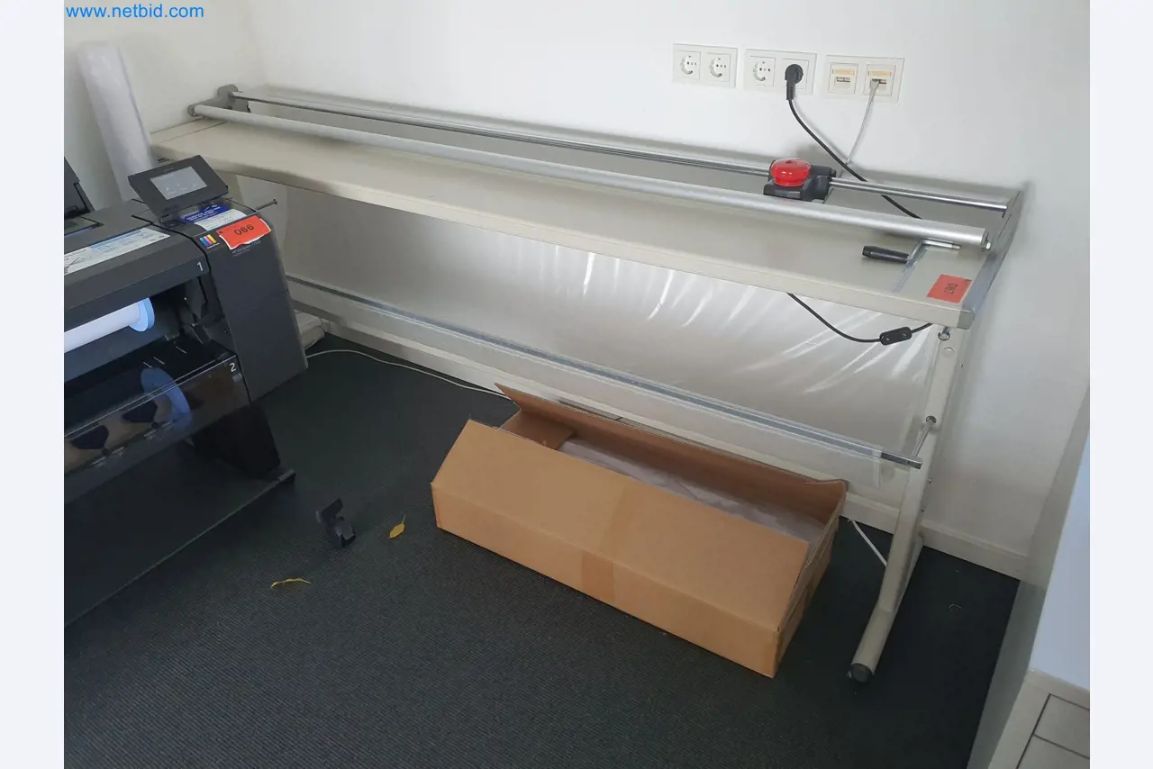 Holzbearbeitende- und metallbearbeitende Maschinen und Warenlager eines Fertighausherstellers -1