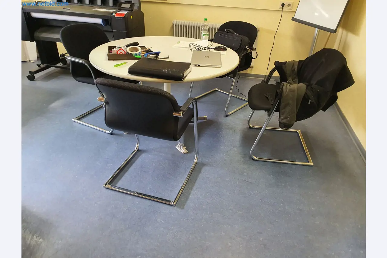 Holzbearbeitende- und metallbearbeitende Maschinen und Warenlager eines Fertighausherstellers -2