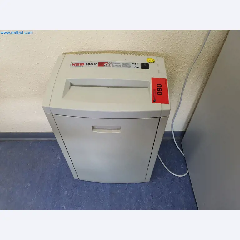 Holzbearbeitende- und metallbearbeitende Maschinen und Warenlager eines Fertighausherstellers -1