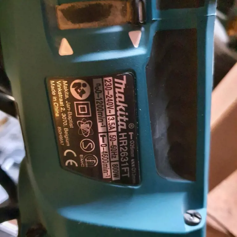 Handbohrmaschine Makita HR2631FT