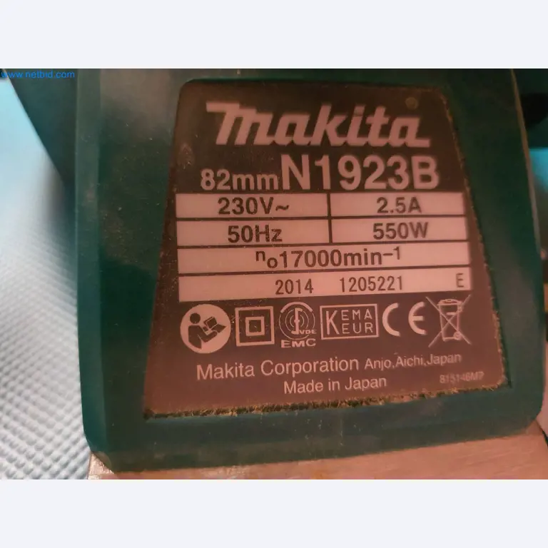 Holzbearbeitende- und metallbearbeitende Maschinen und Warenlager eines Fertighausherstellers -2