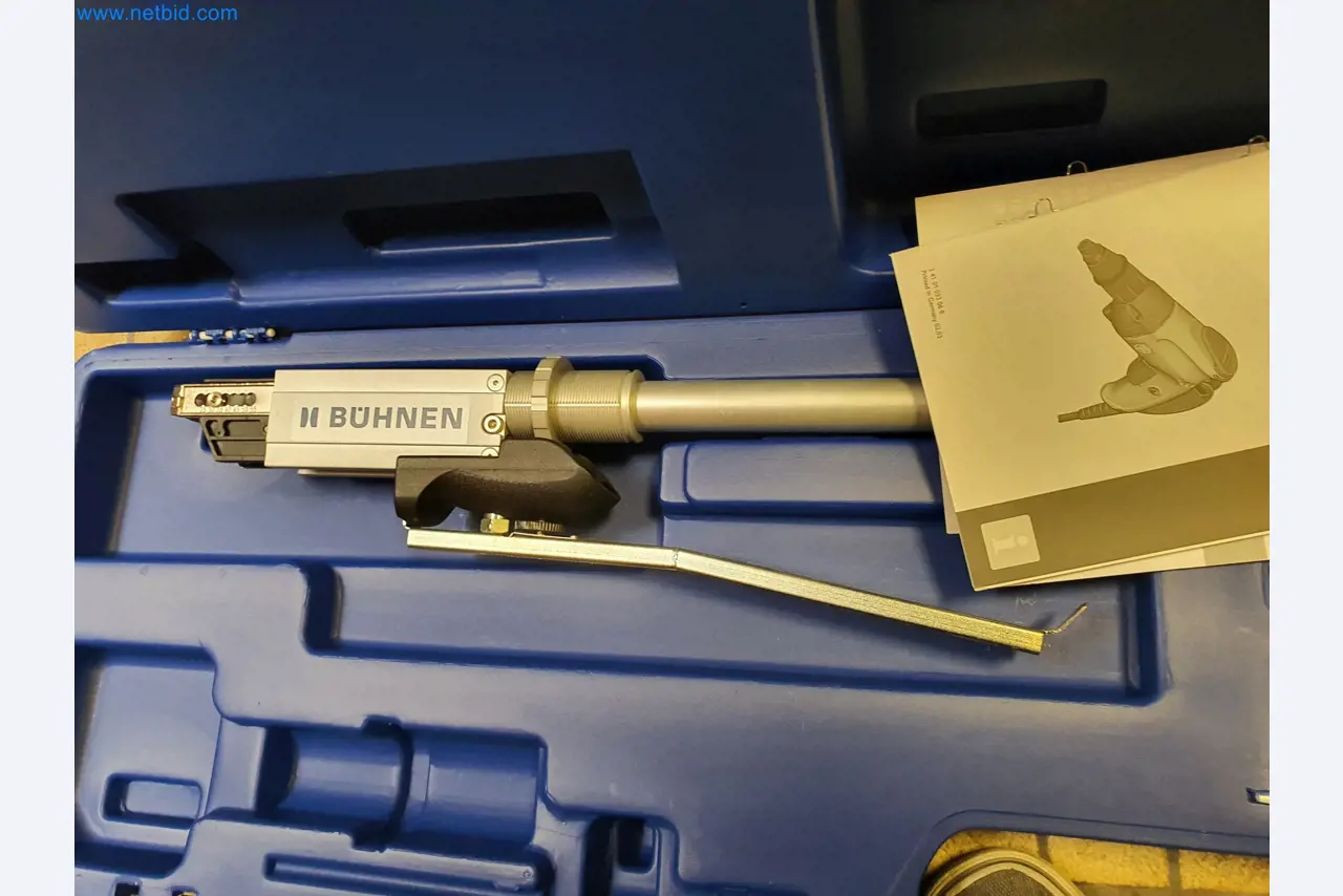 Holzbearbeitende- und metallbearbeitende Maschinen und Warenlager eines Fertighausherstellers -9