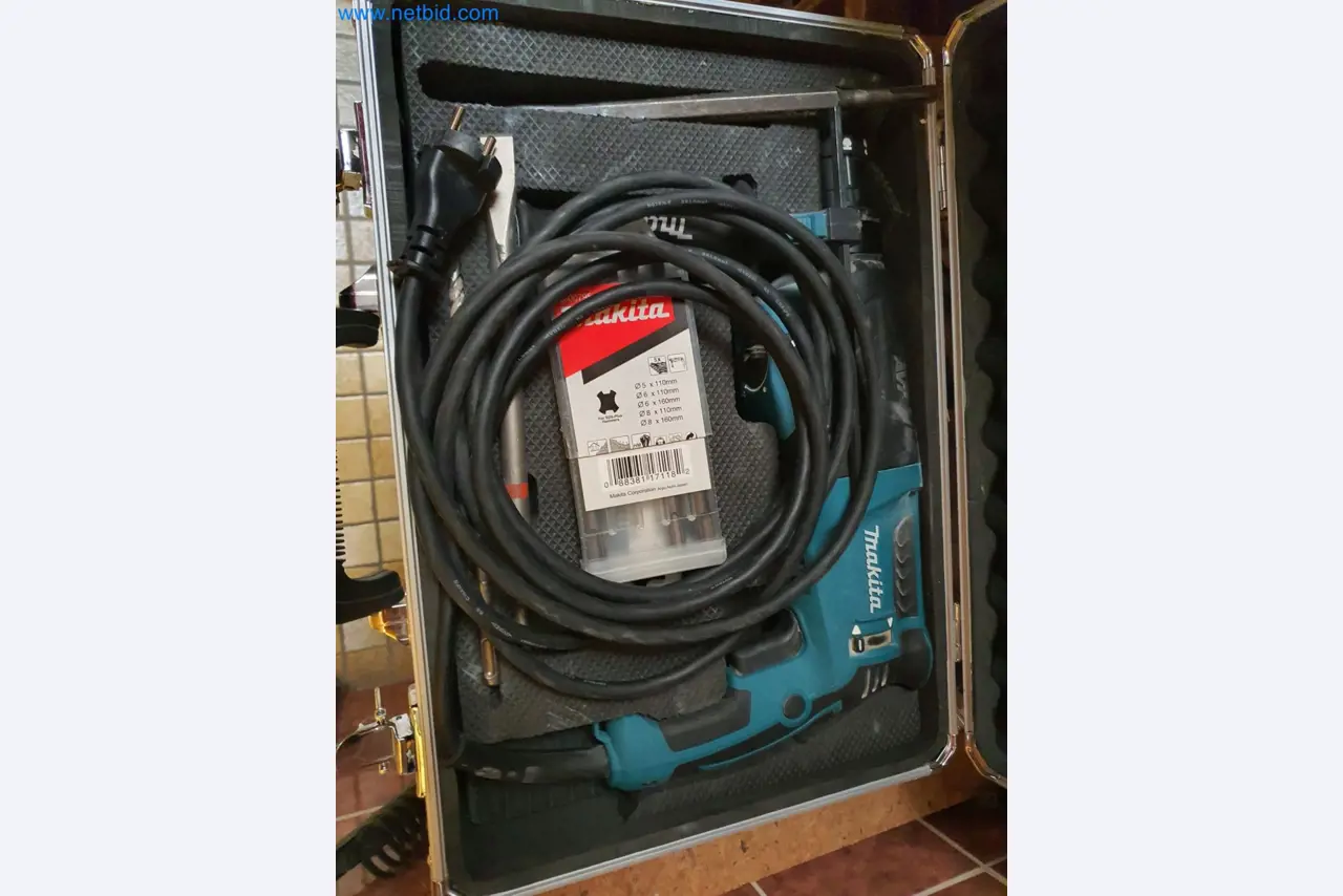 Holzbearbeitende- und metallbearbeitende Maschinen und Warenlager eines Fertighausherstellers -3