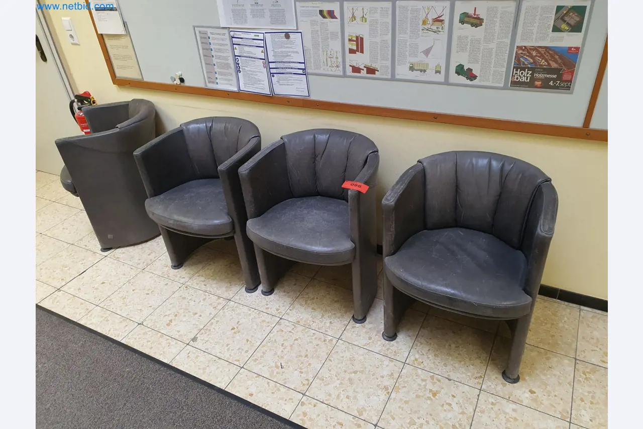 Holzbearbeitende- und metallbearbeitende Maschinen und Warenlager eines Fertighausherstellers -1