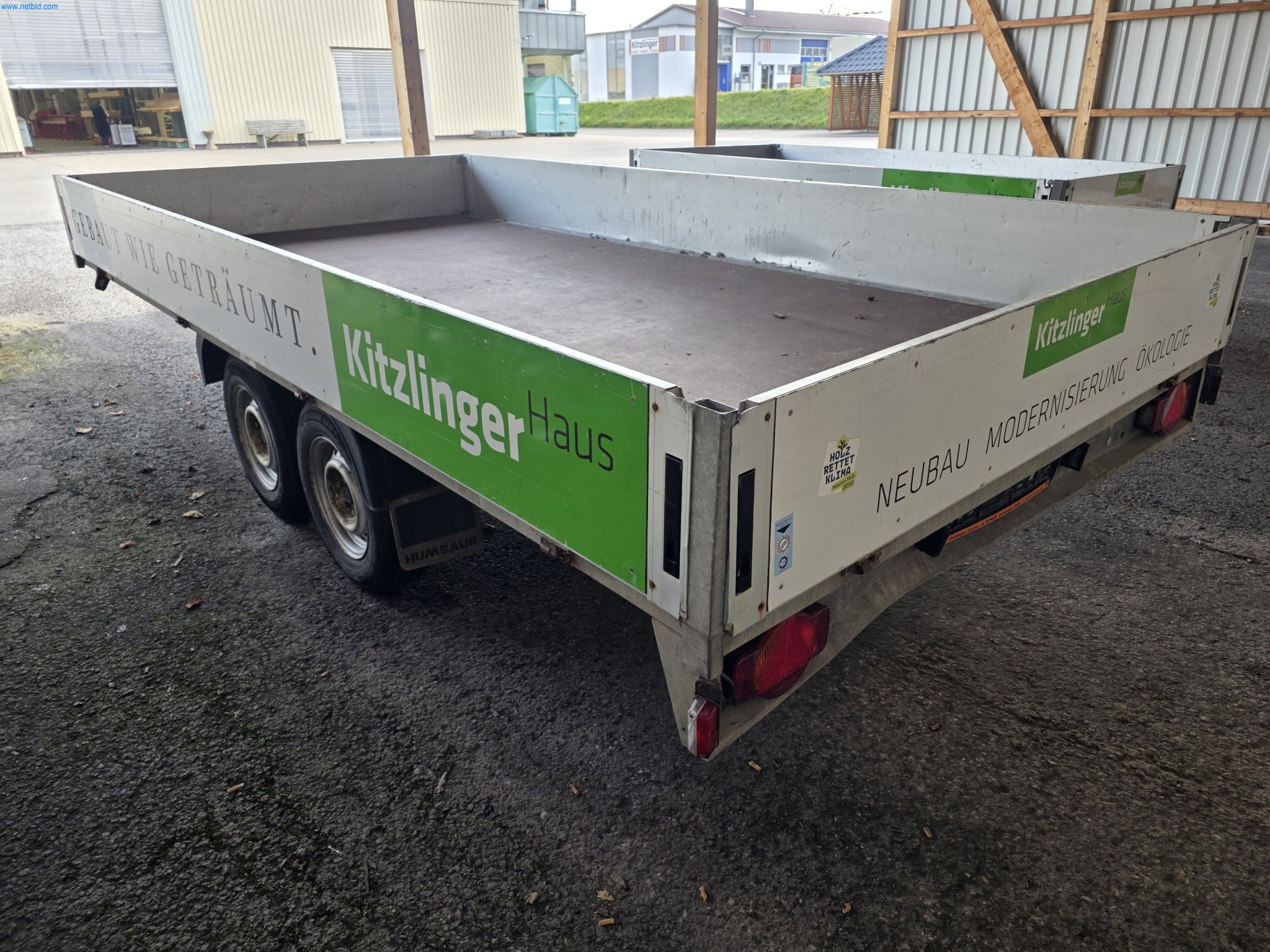 Maszyny do obróbki drewna i metalu oraz magazyn producenta domów prefabrykowanych-11