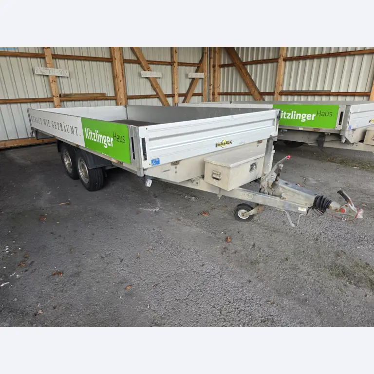 Maszyny do obróbki drewna i metalu oraz magazyn producenta domów prefabrykowanych-12