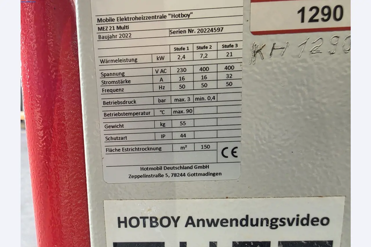 Holzbearbeitende- und metallbearbeitende Maschinen und Warenlager eines Fertighausherstellers -2