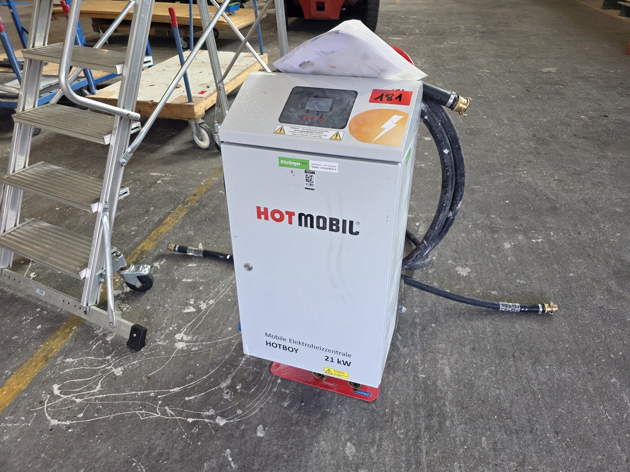 Holzbearbeitende- und metallbearbeitende Maschinen und Warenlager eines Fertighausherstellers -1