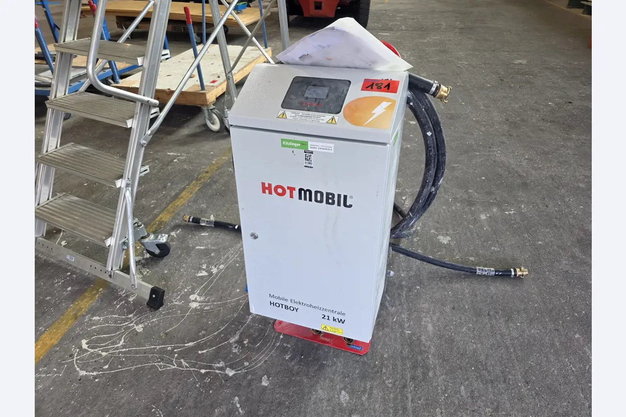 Holzbearbeitende- und metallbearbeitende Maschinen und Warenlager eines Fertighausherstellers -1