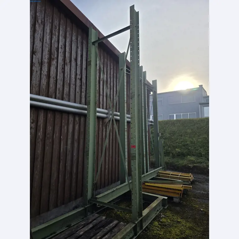 Maszyny do obróbki drewna i metalu oraz magazyn producenta domów prefabrykowanych-3