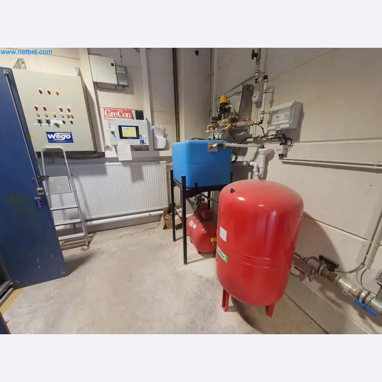 Woodworking and metalworking machines and warehouse of a prefabricated house manufacturer-1