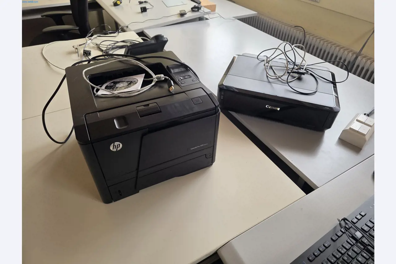 Woodworking and metalworking machines and warehouse of a prefabricated house manufacturer-1