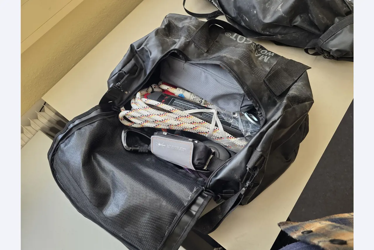 Woodworking and metalworking machines and warehouse of a prefabricated house manufacturer-2