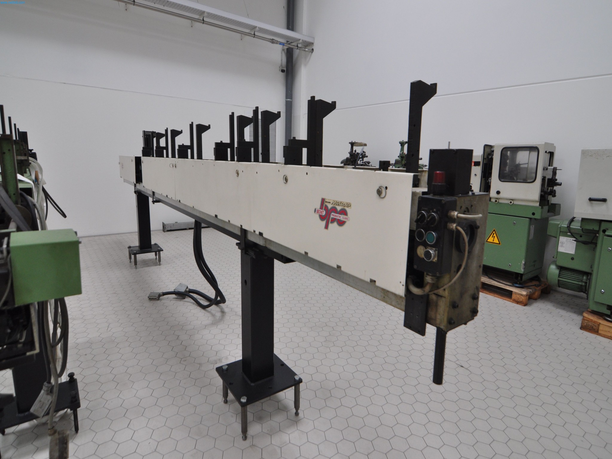 Machines pour le travail du bois et des métaux en Espagne-11