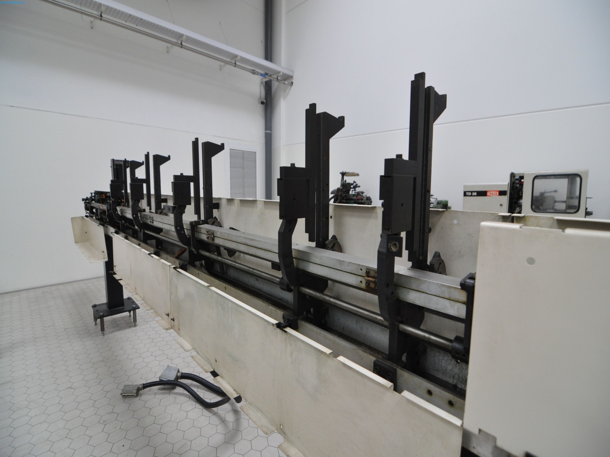 Machines pour le travail du bois et des métaux en Espagne-12