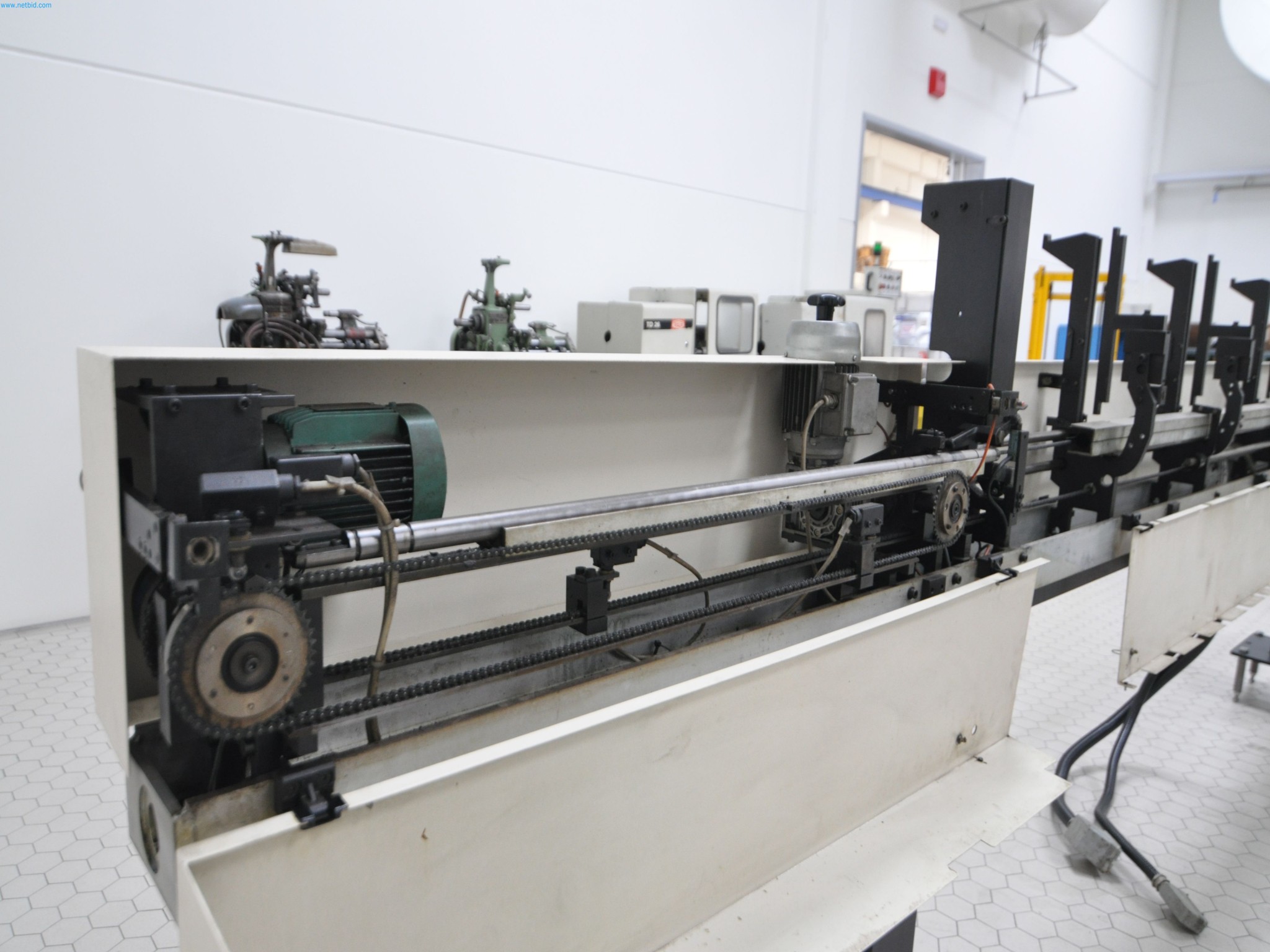 Machines pour le travail du bois et des métaux en Espagne-1