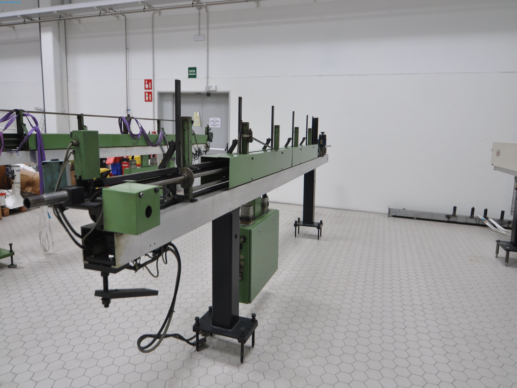 Machines for the woodworking & metalworking industry in Spain-3