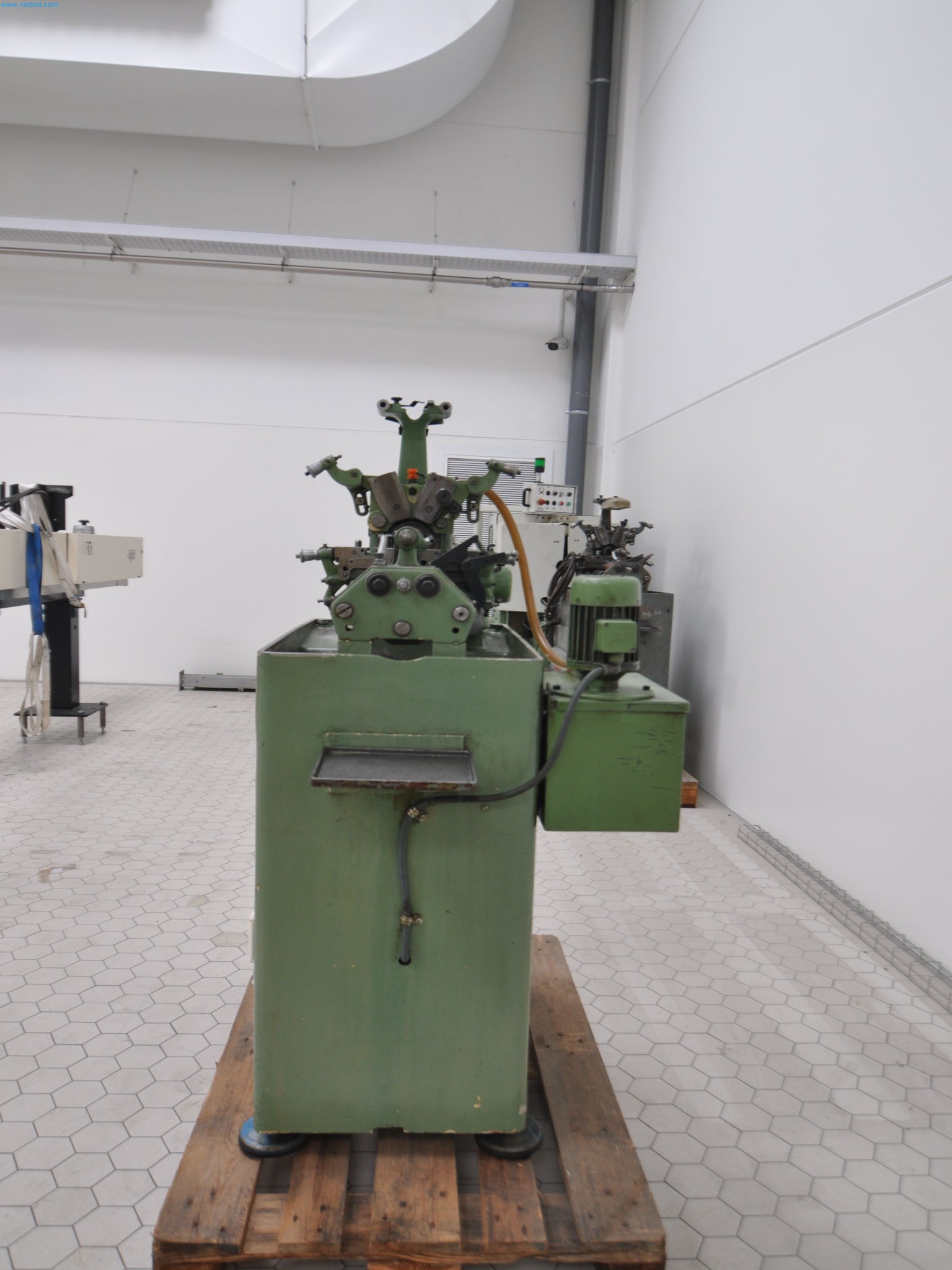 Machines for the woodworking & metalworking industry in Spain-3