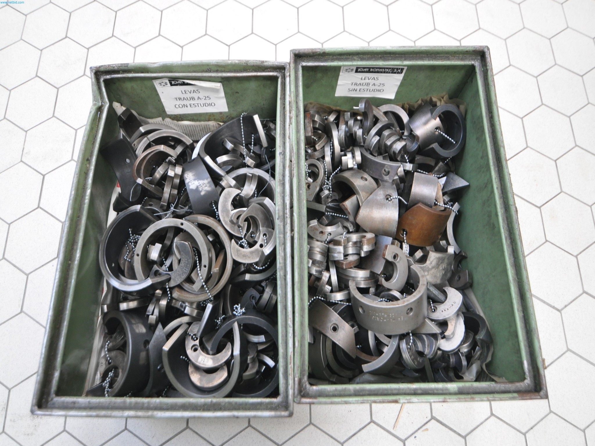 Máquinas para la transformación de la madera y el metal en España-13