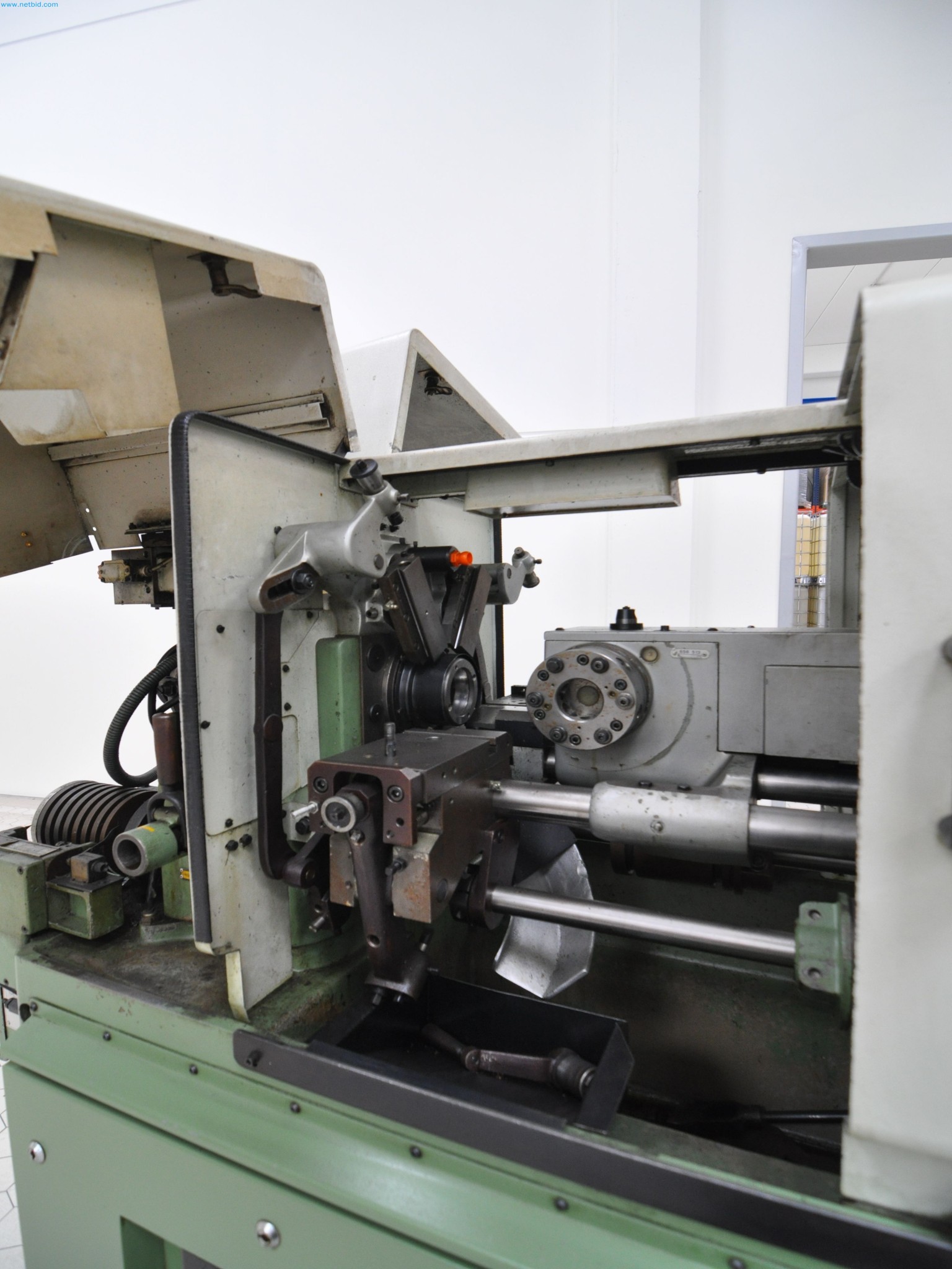 Stroje na zpracování dřeva a kovů ve Španělsku-10