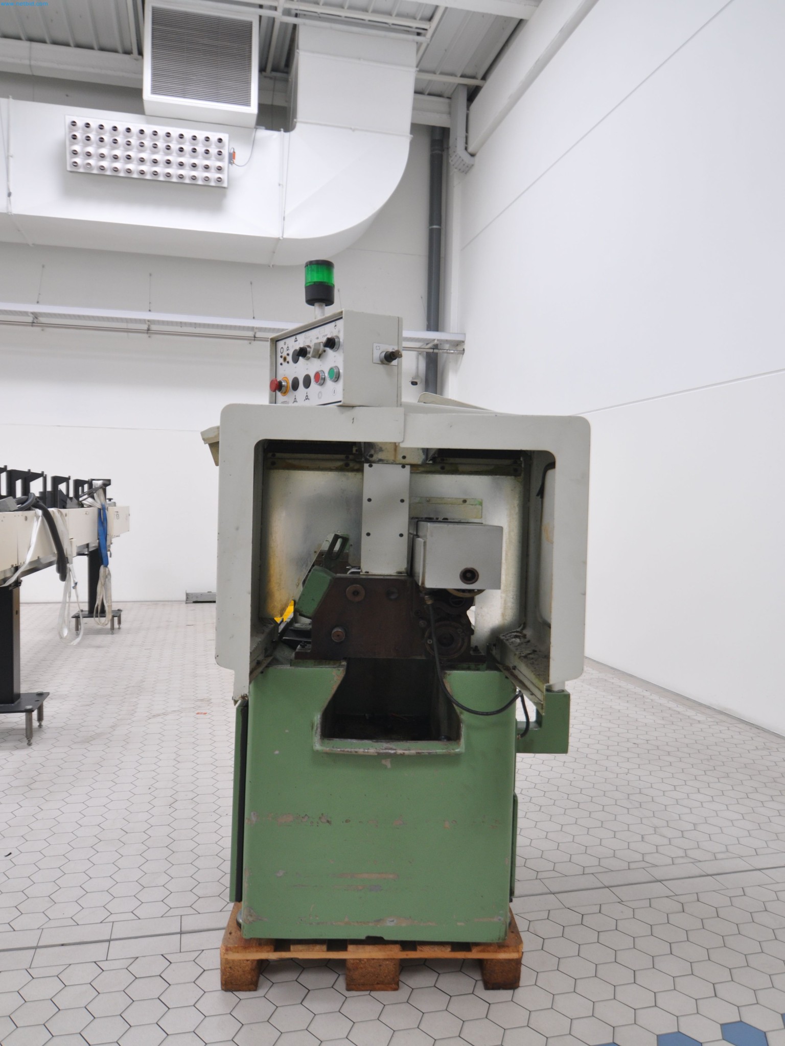 Stroje na zpracování dřeva a kovů ve Španělsku-2