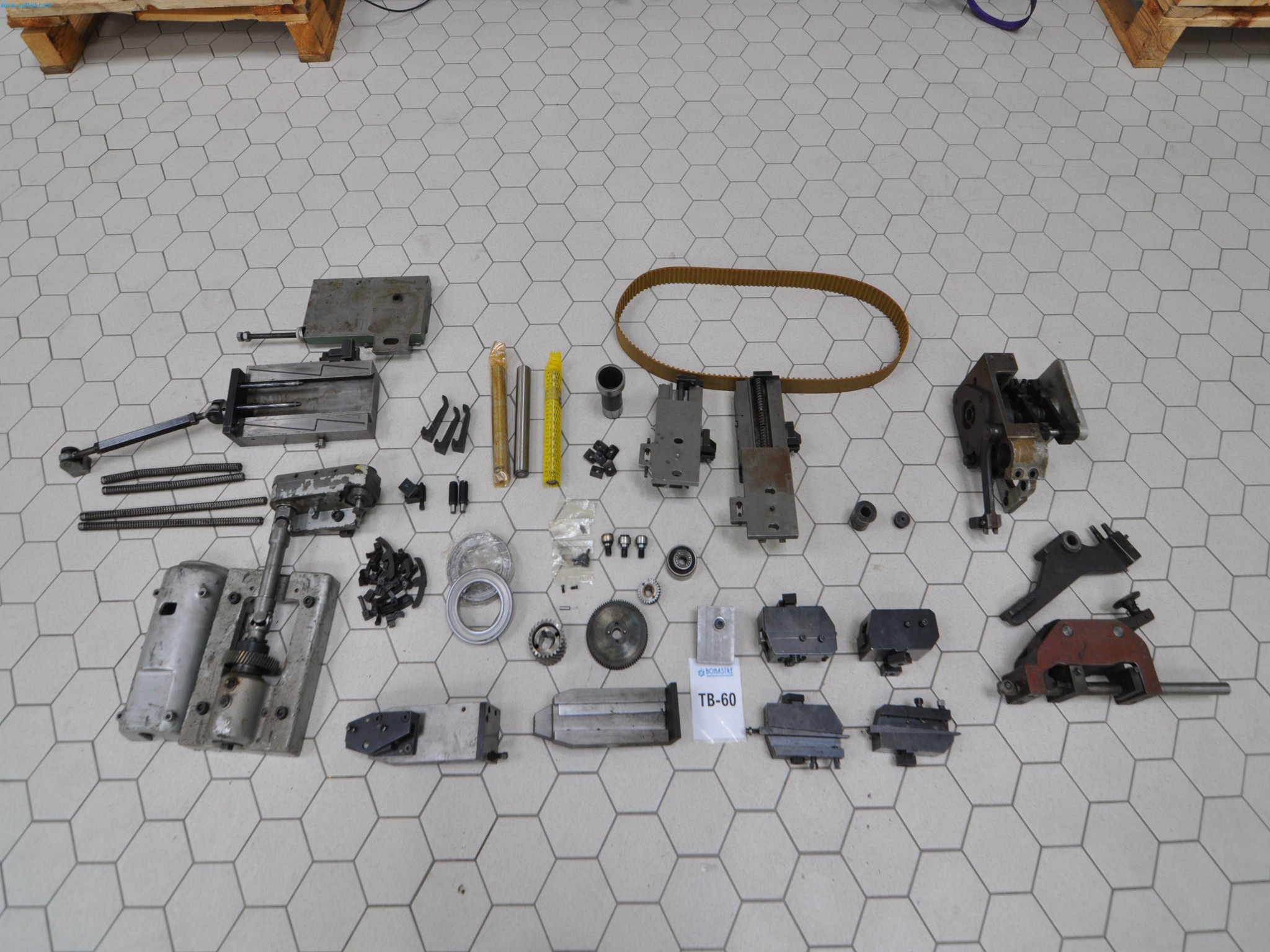 Stroje na zpracování dřeva a kovů ve Španělsku-1