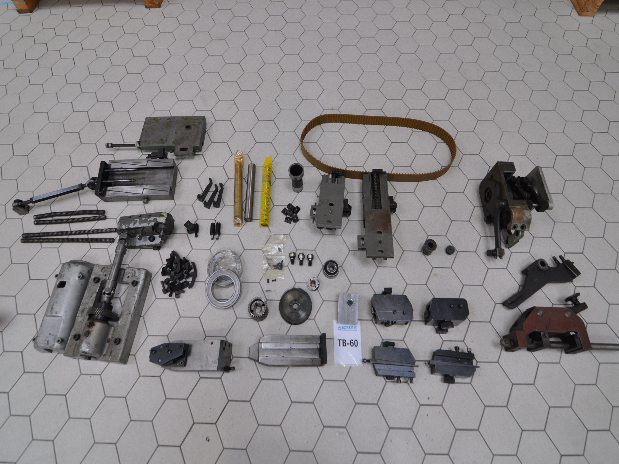 Stroje na zpracování dřeva a kovů ve Španělsku-5