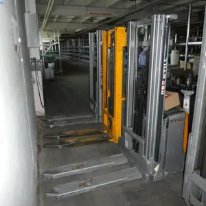 Electric pallet truck Still EXV14C