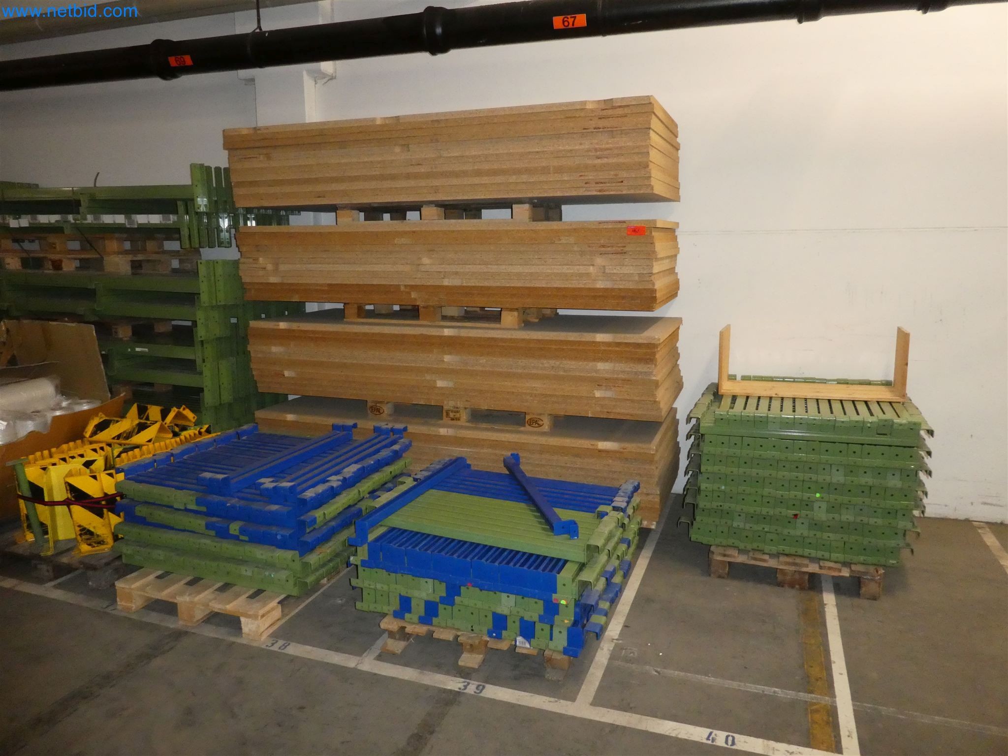 Equipamento operacional, de escritório e comercial para uma empresa de venda por correspondência em linha-10