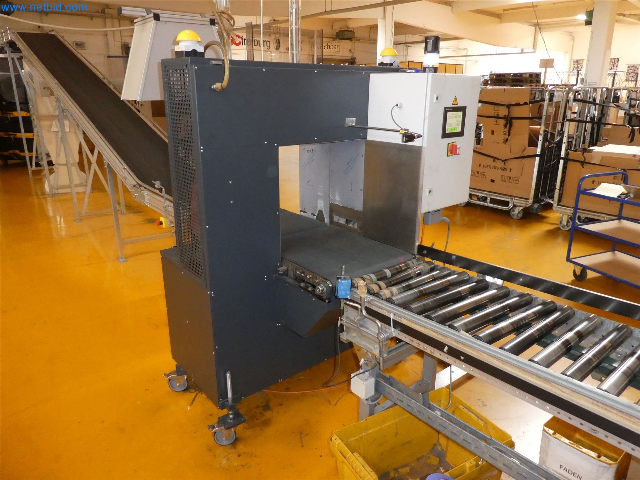 Provozní, kancelářské a obchodní vybavení pro internetovou zásilkovou společnost-1