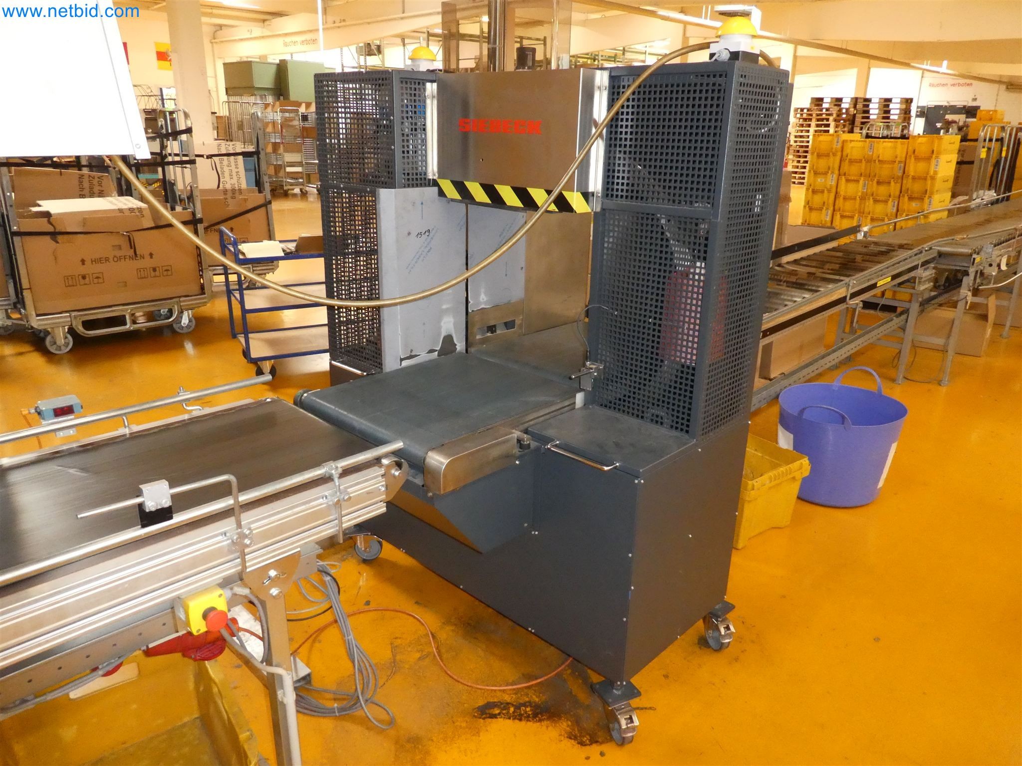 Provozní, kancelářské a obchodní vybavení pro internetovou zásilkovou společnost-3